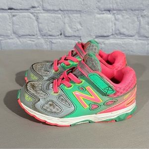 New Balance toddler girls sneakers size 7